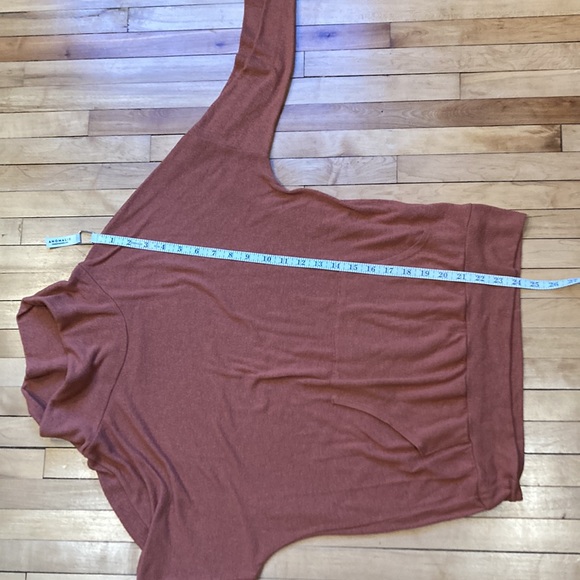 Gyft Sweater - Picture 10 of 14